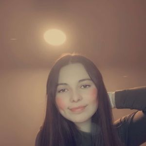 Meet your Posher, Madyson